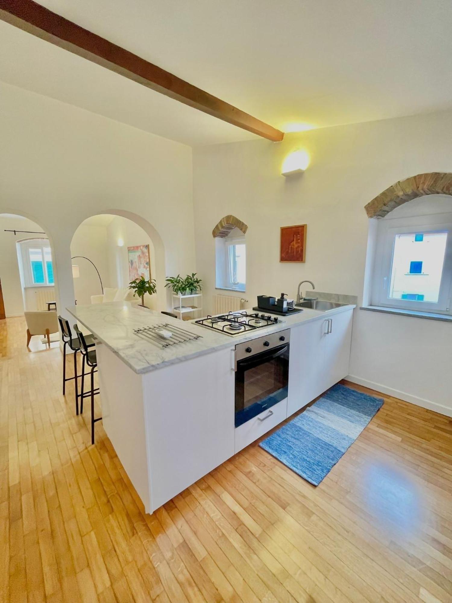 Susannas Lovely New Apartment Livorno Buitenkant foto